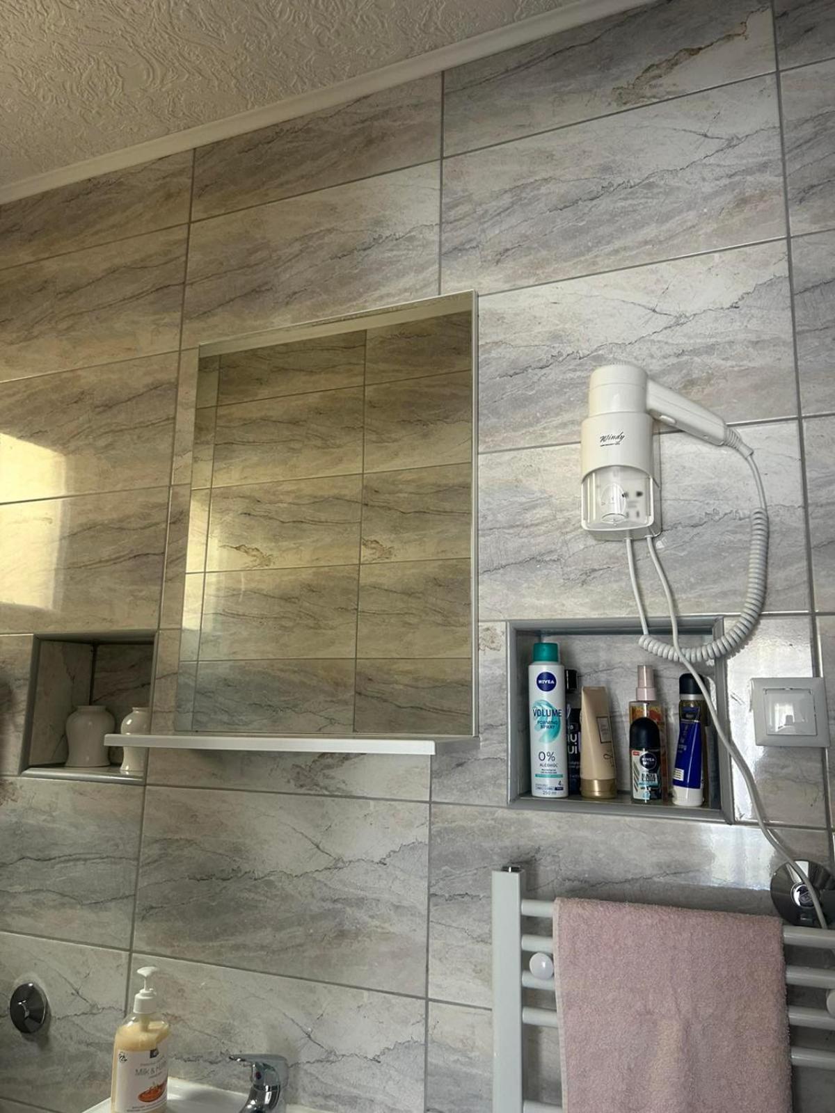Naid Apartmani Kulen Vakuf Exteriör bild